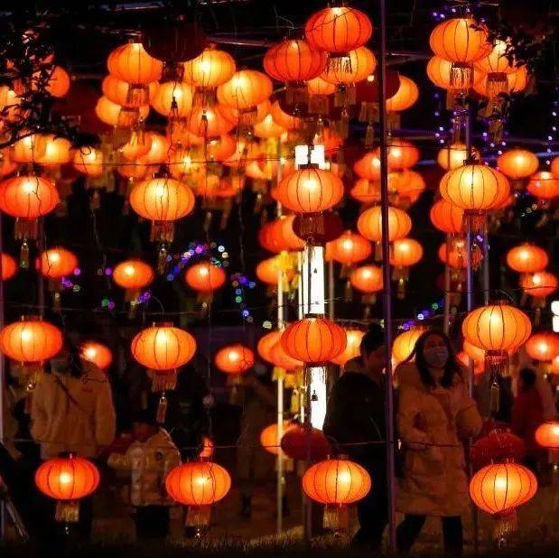 元宵遇冬奥,冰墩墩雪容融的灯谜你能猜对几道?_冬奥风元宵节灯笼_宁德_com