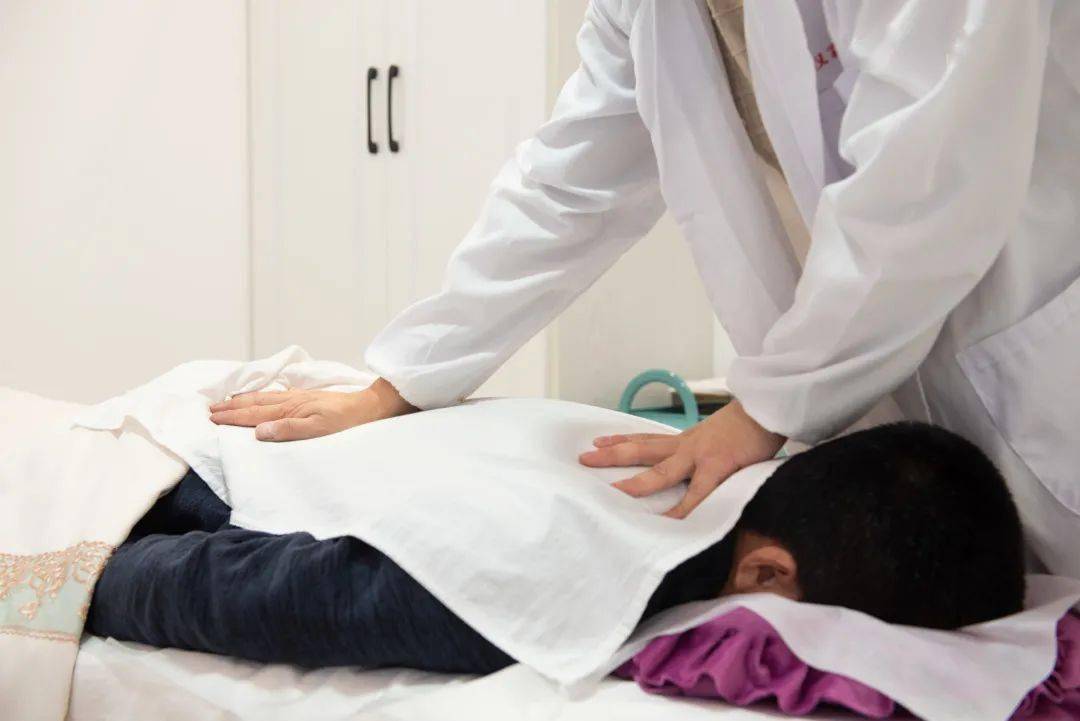 按摩_武先生_殷聪