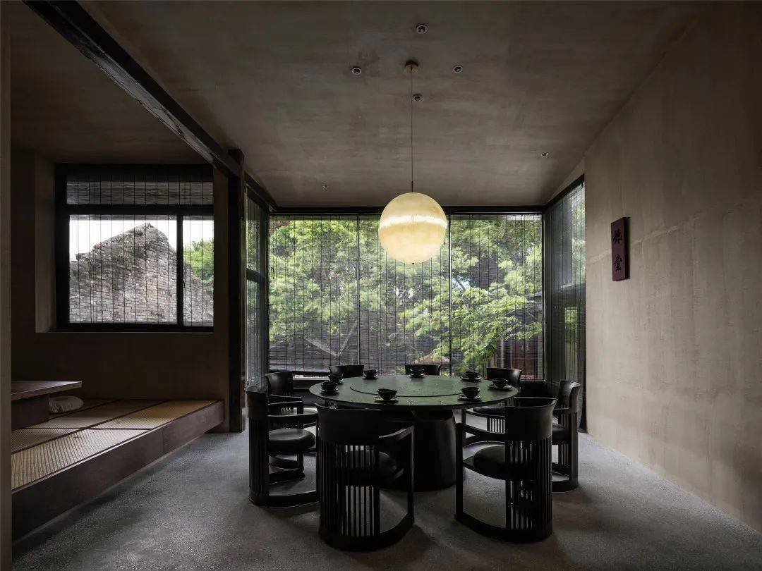 民国建筑里的侘寂风,感受时空的交融变幻._庭院_手工_木质