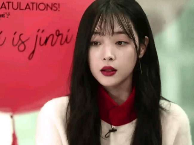 韩国女星崔雪莉:人间水蜜桃,清纯能治愈人心灵,25岁为何自尽_崔子