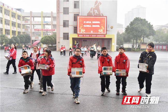 祖国|开学啦，看他们“虎”力全开！