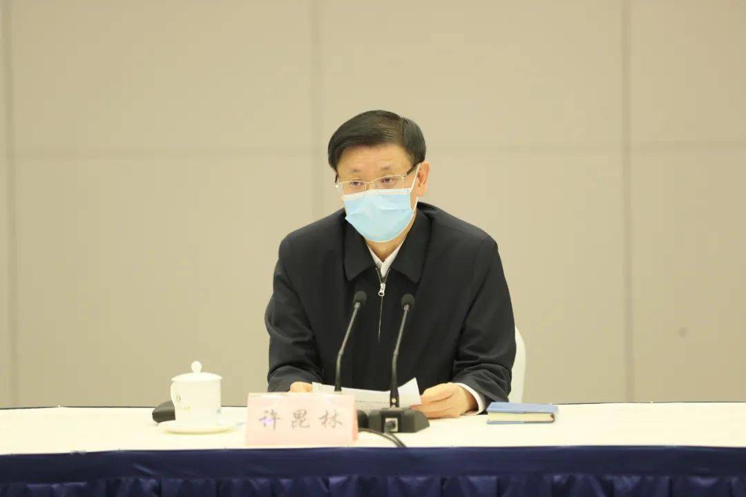2月15日至16日,江苏省委副书记,省长许昆林在苏州检查指导疫情防控