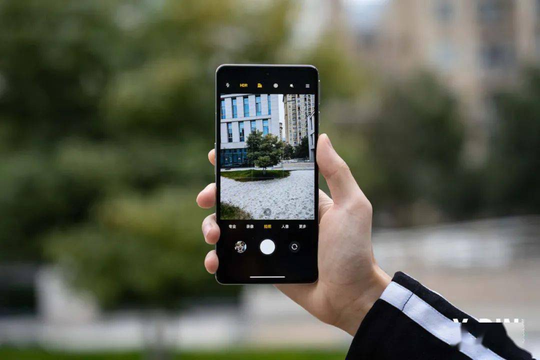 3299元的红米K50电竞版，又要焊死旗舰机的大门了？