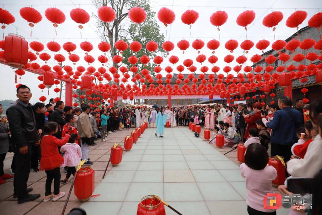 富顺狮市马安小镇图片