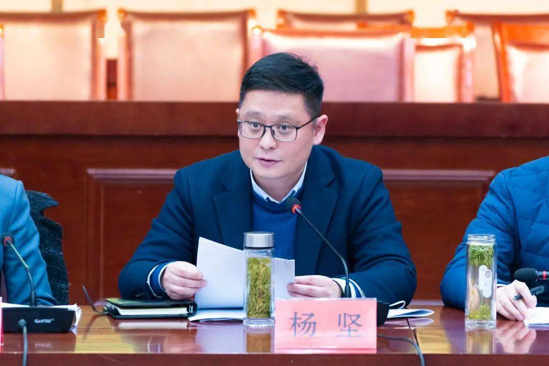 要闻| 润州区召开全区经济形势分析会_徐燕_指标_陆彦杰