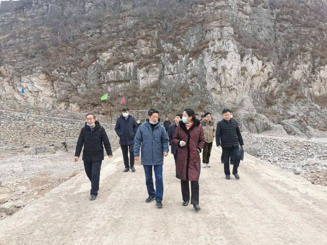 市委副书记孟昕,市委常委,副市长赵辉陪同