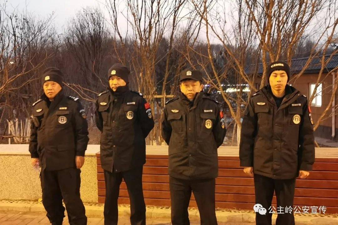 警讯丨特警大队:过节不卸甲 守护元宵夜_工作_安保_秩序