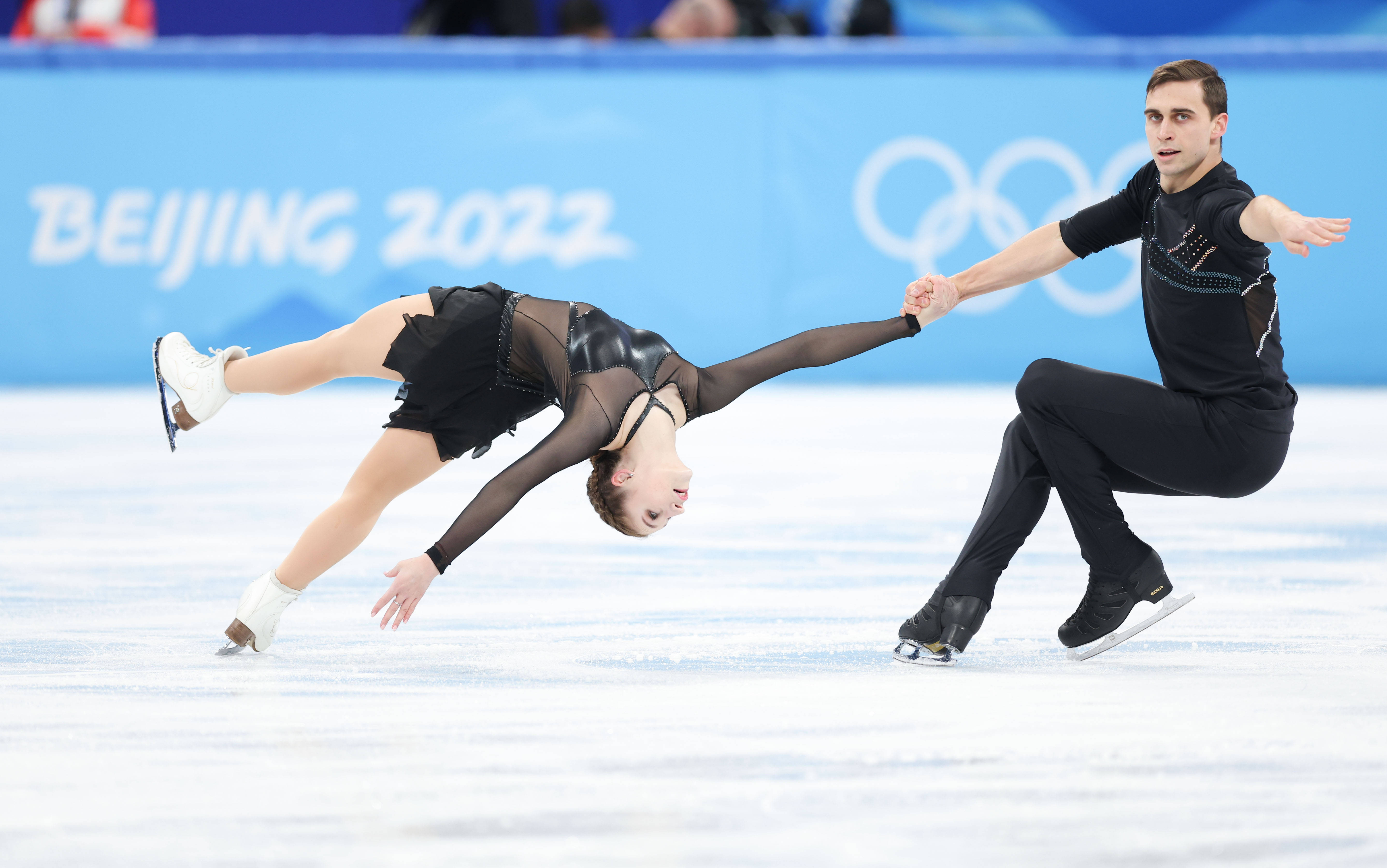 2022冬奥花滑双人滑图片