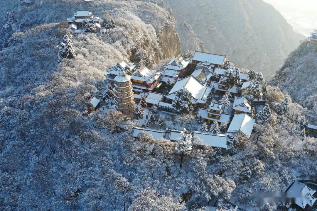 雪晴云淡日光寒"山间小景崆峒山漫山雪景