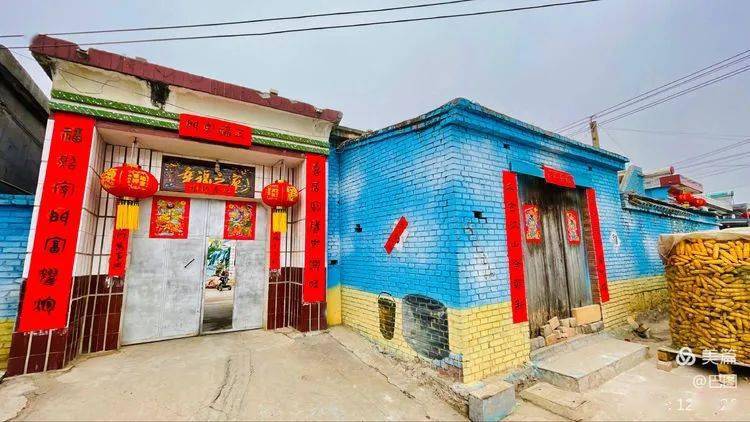 辉县小屯村:农家墙壁成画布,童话世界很治愈_华春莹_村庄_画风
