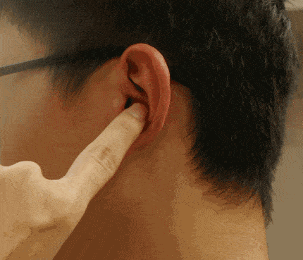 经络|耳鸣不要慌，这个穴位每天按2分钟，疏通耳窍，耳朵终于清净了！