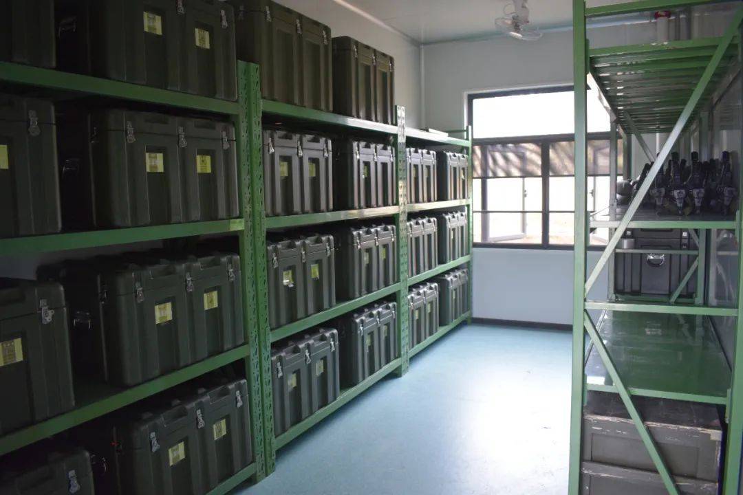 解放军新一代营房亮相青藏高原室内都能玩转防空导弹迫击炮