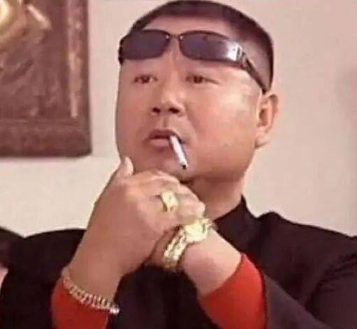 范德彪:本市几场著名恶仗都是我主打的;古有奥天时国弗洛伊德,今有