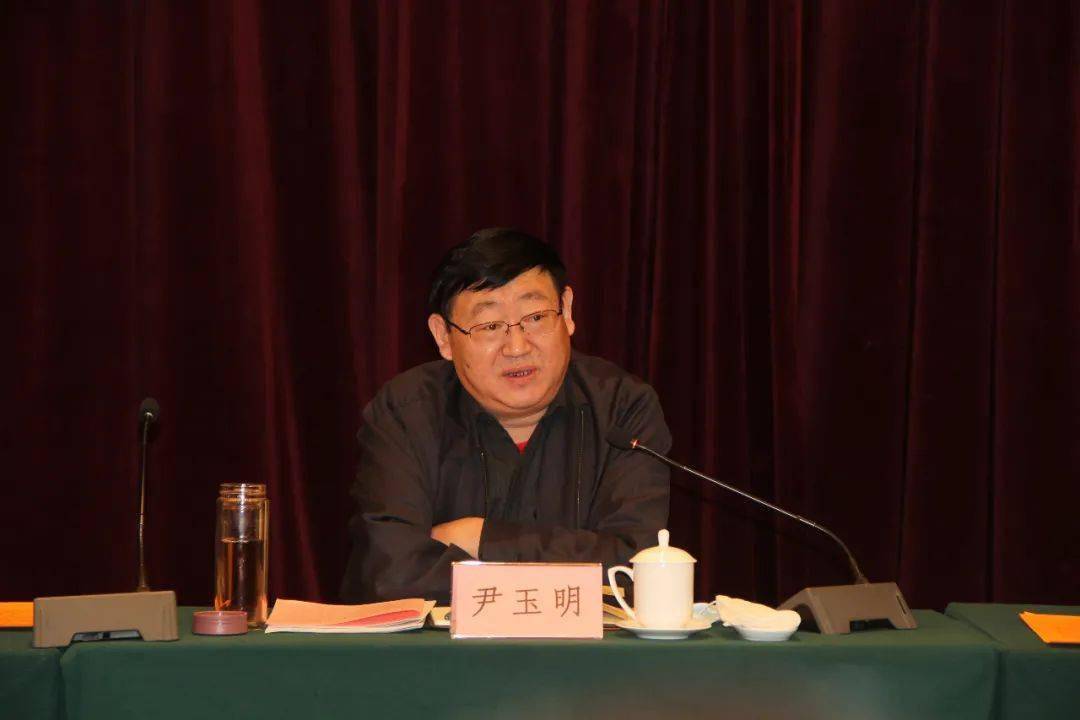 直通人代会尹玉明参加牡丹区代表团审议时指出抢抓发展机遇夯实经济