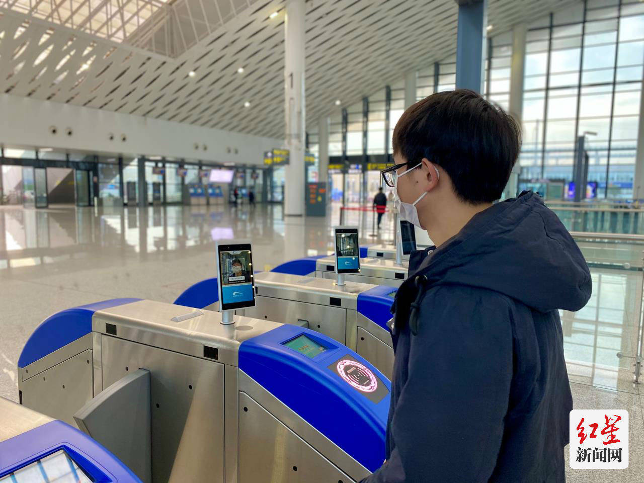 成都地铁打造智慧出行新场景 全面助力科学防疫