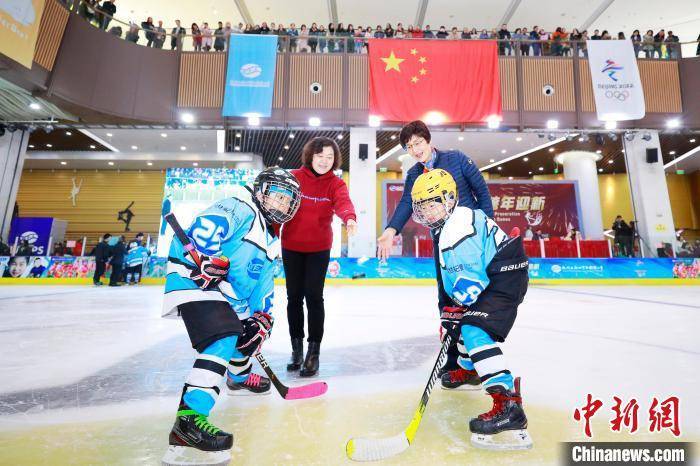 中小学校|浙江中小学校燃起“冰雪热” 上滑雪滑冰课全靠拼手速