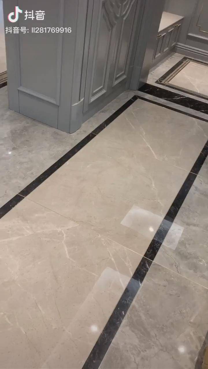 马可波罗900砖君士坦丁灰鱼肚灰砖和地板用5mm铜条过渡颜值超高我太