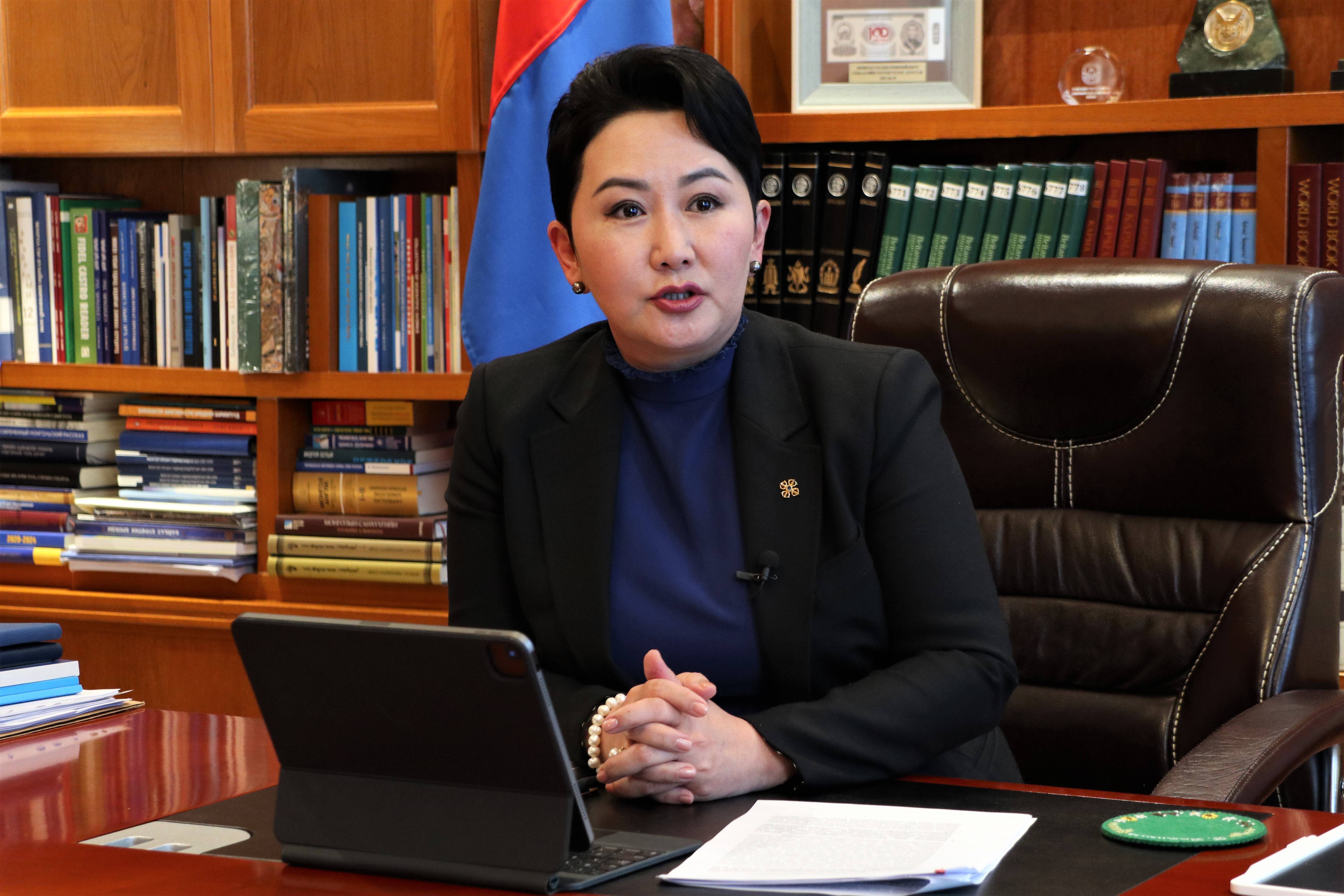 专访:蒙古国始终为中国人民取得的成就喝彩——访蒙古国外长巴特策
