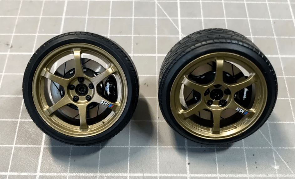 「头文字d」ig 1/18 高桥启介fd后期改装做例