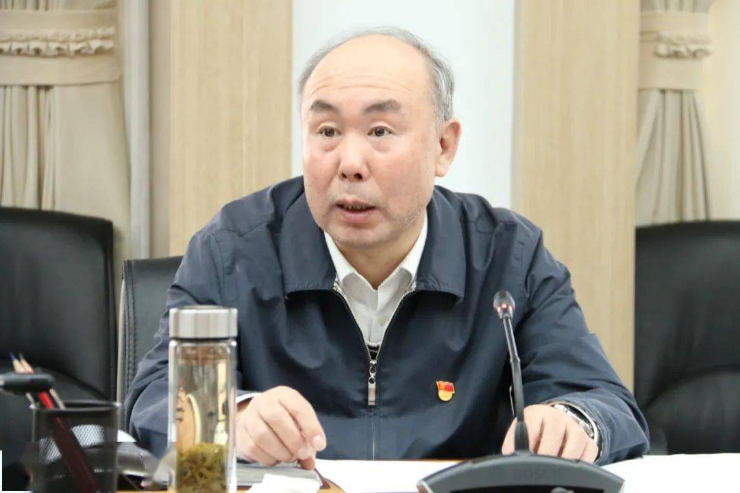 盟委书记代钦以普通党员身份参加所在党支部组织生活会