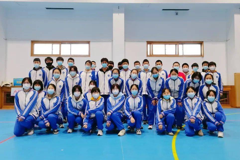 良乡第三中学第二届校园排球嘉年华欢乐开场人气班级评选已开启戳下方