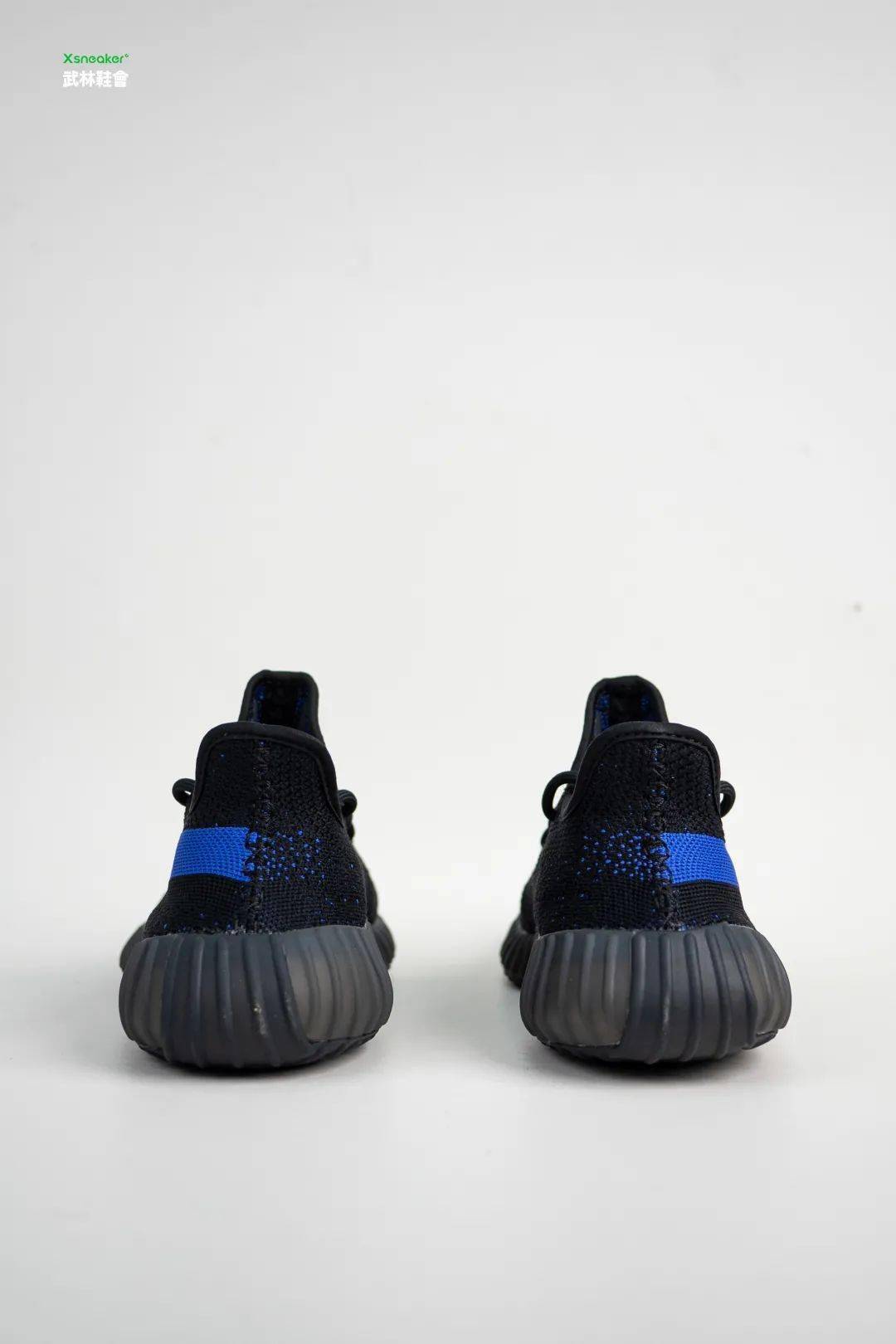 发售adidasyeezyboost350v2dazzlingblue