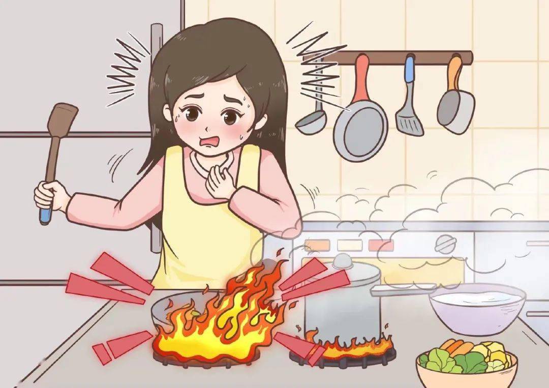 会教你轻松搞定下面的漫画油锅起火是常见的一种都极易引发火灾厨房里