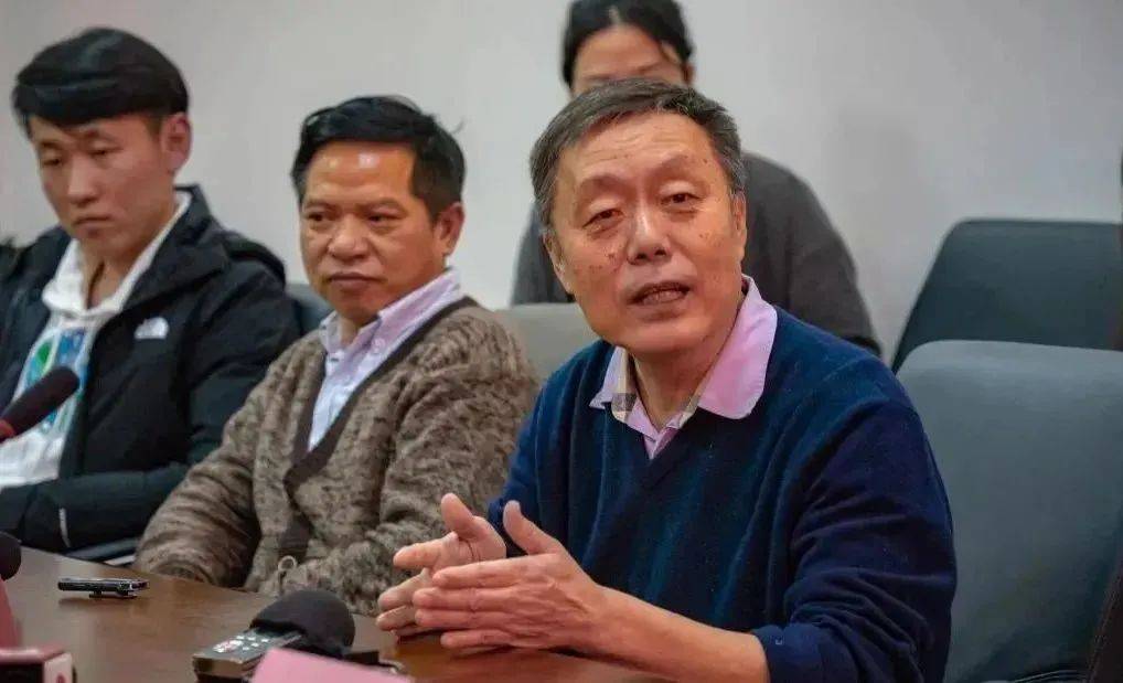 武大“学生造”卫星发射成功，人才培养离不开“真刀实枪” | 新京报快评