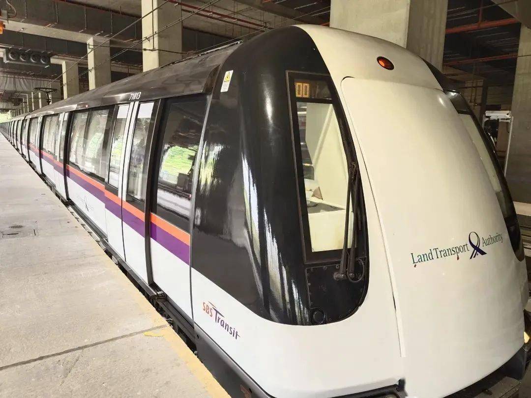 新加坡首列无人驾驶翻新车辆今起载客运营_浦镇_列车_公司
