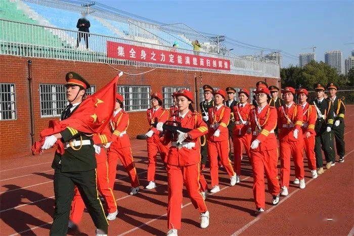 颍上一中举行高考百日誓师大会暨成人礼仪式