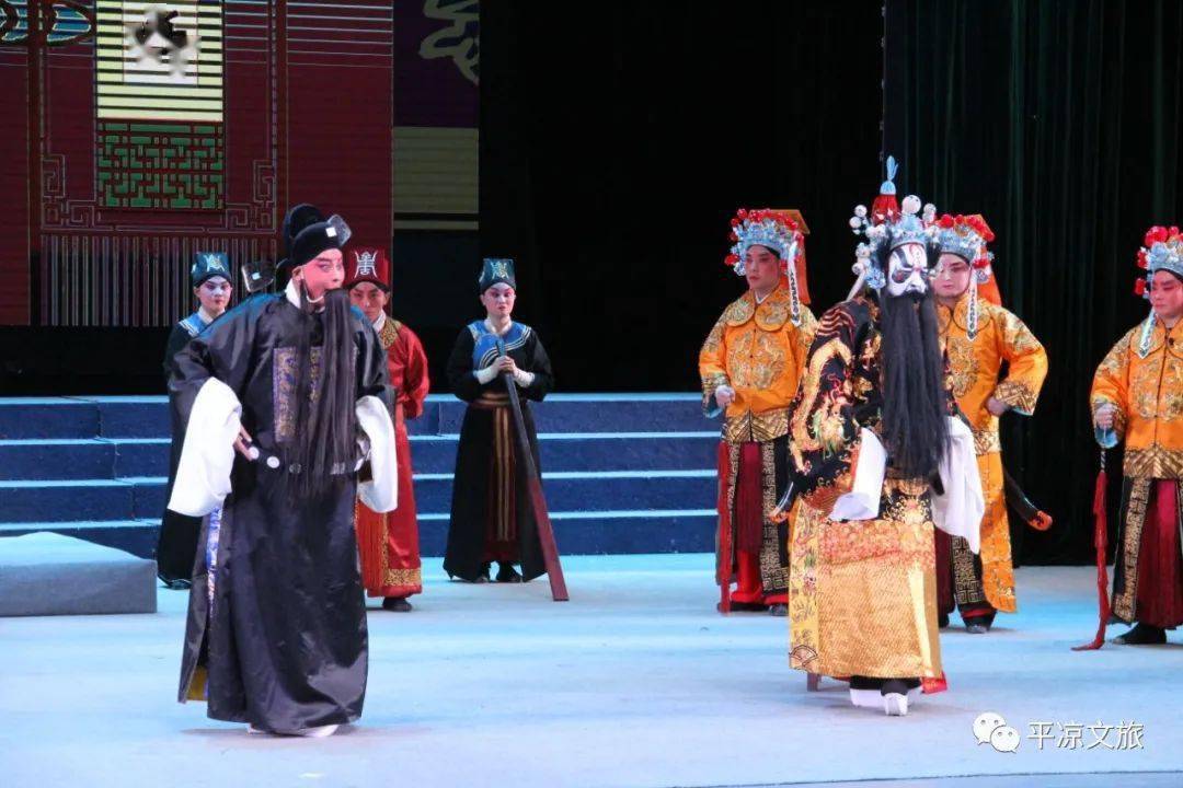 国家一级演员王鸿斌,谢红娟,国家二级演员宋少峰3位秦腔表演艺术家倾