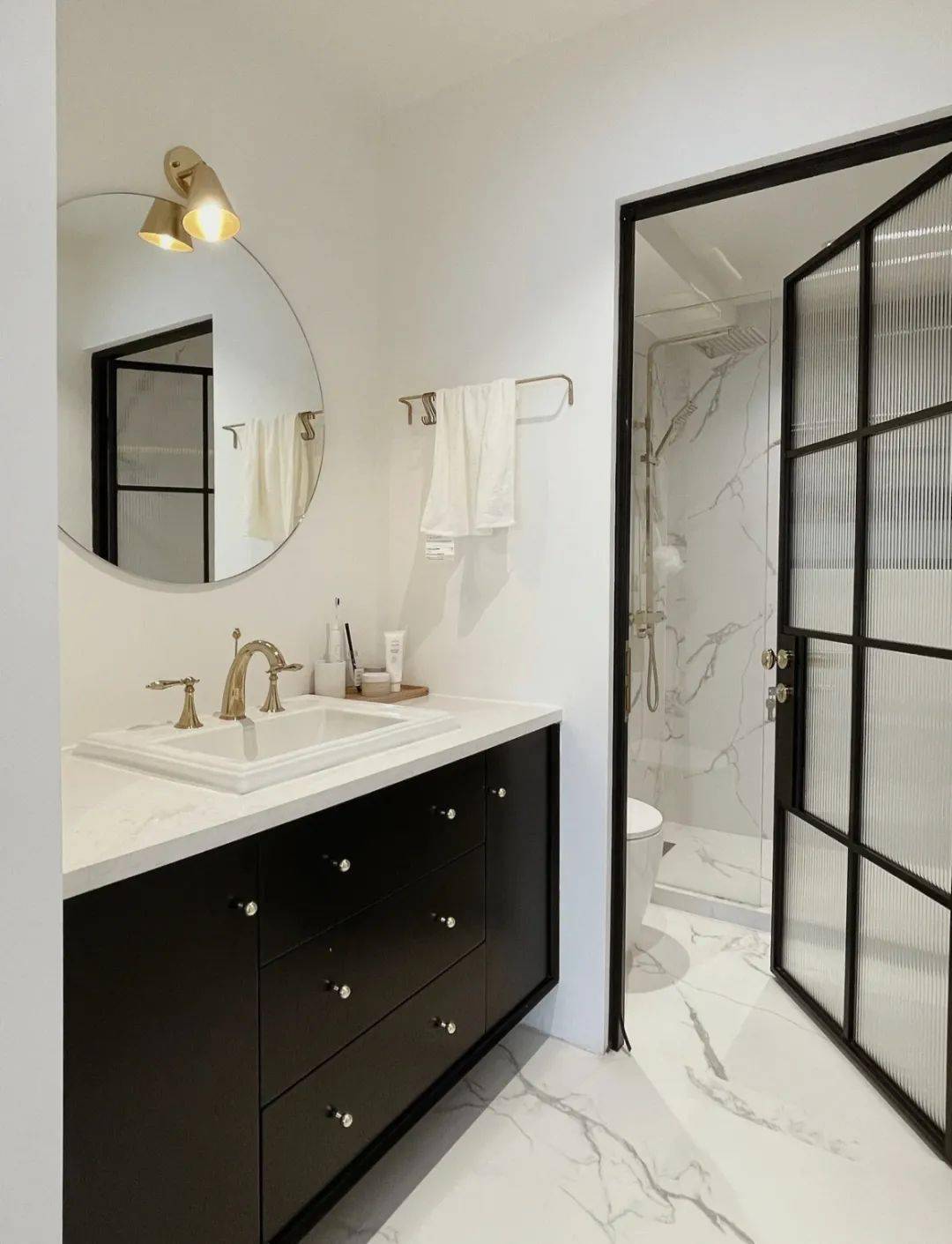 社交单身女孩高质量生活曝光！不结婚、不社交，独居95㎡：我的快乐你想象不到！