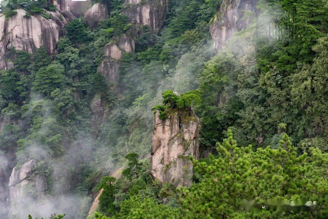 九华山蜡烛峰图片