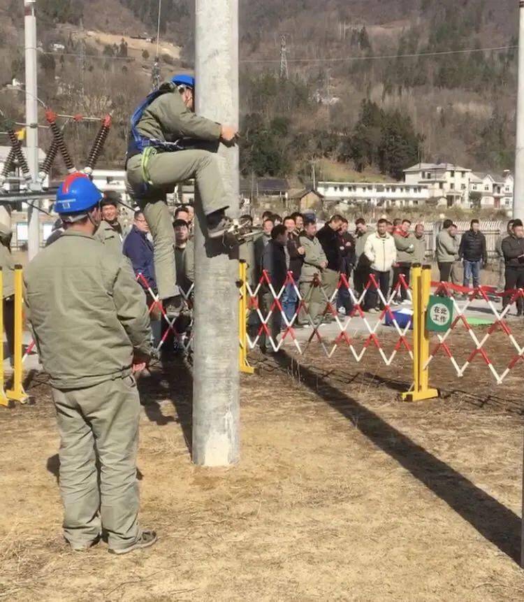 本次培训考证的学员大多来自国网神农架供电公司电力外线维护岗位的