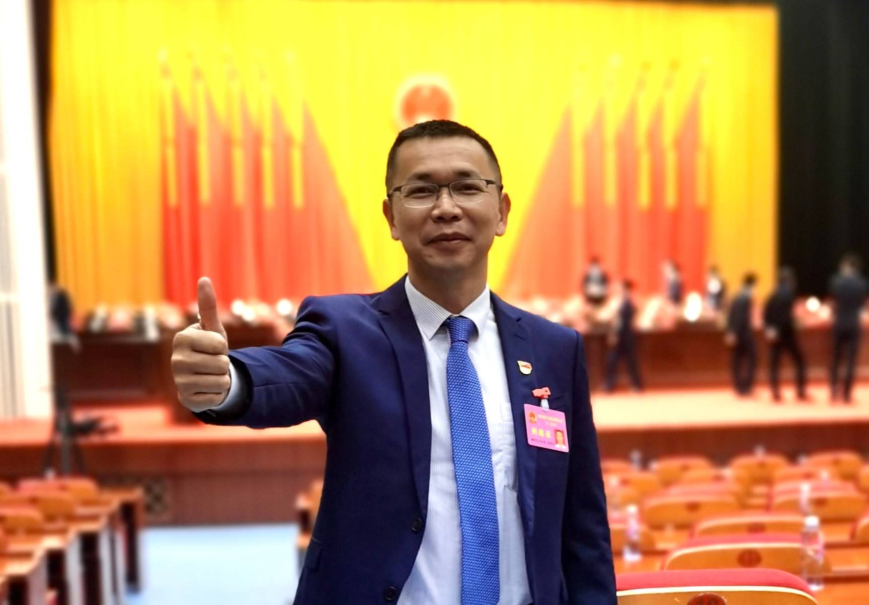 总书记教我发展金点子·经济发展丨实实在在心无旁骛做实业,这是本分_人才_实体_企业