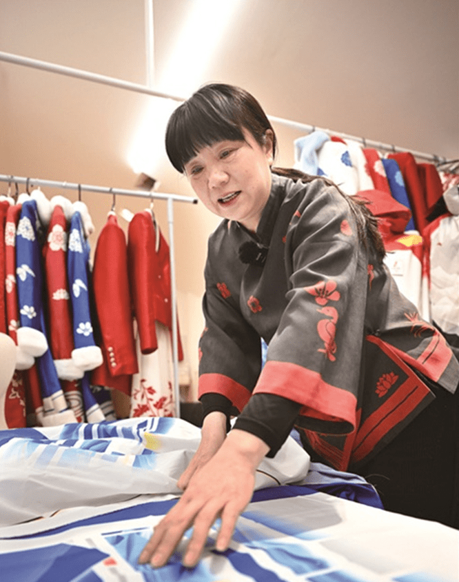 67北京冬奥制服设计师贺阳揭秘中国军团战袍设计