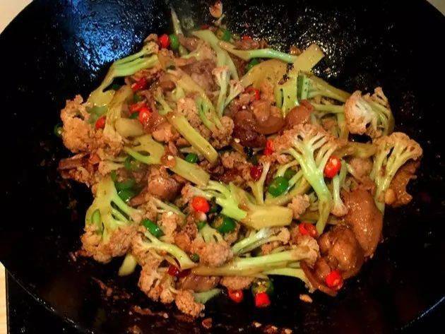 料酒|经典下饭菜干锅土豆片、花菜、千叶豆腐,一招学会!