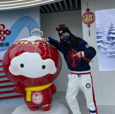 瑞士|外国运动员纷纷晒出与雪容融合影