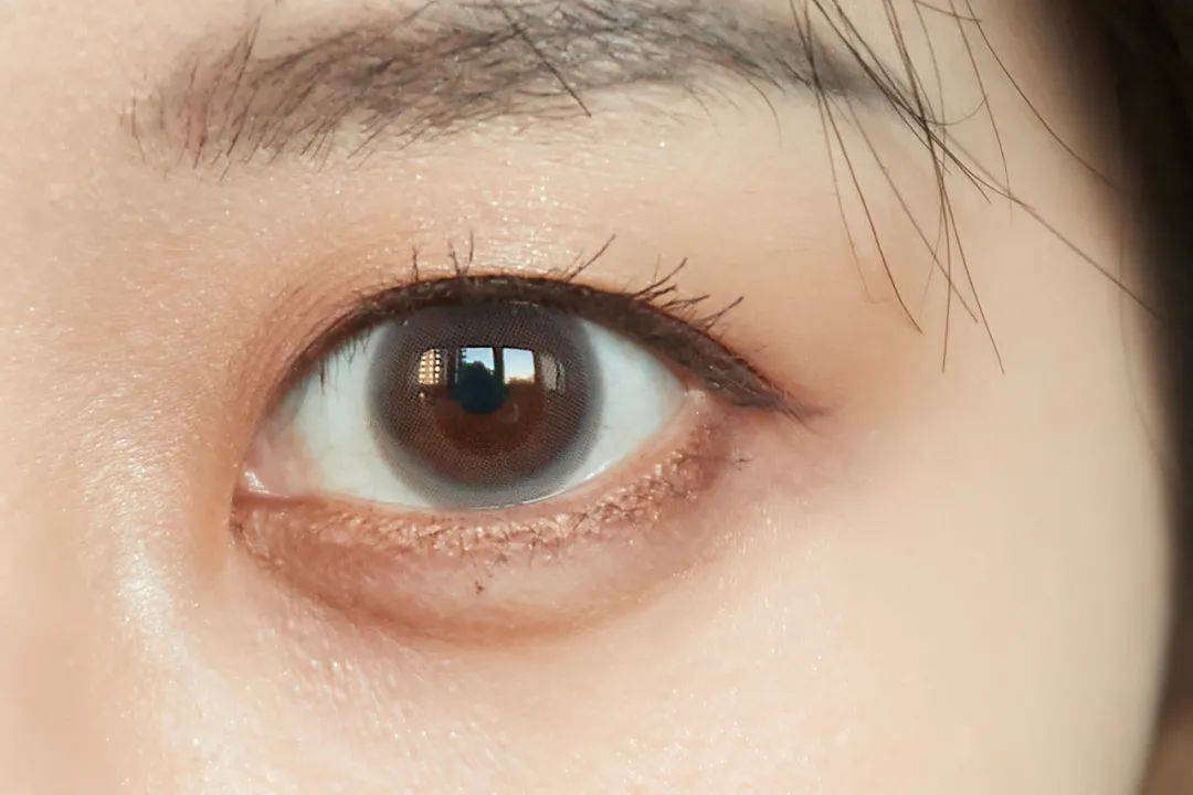 眼睛不懂就问，凹人设真的很难吗？