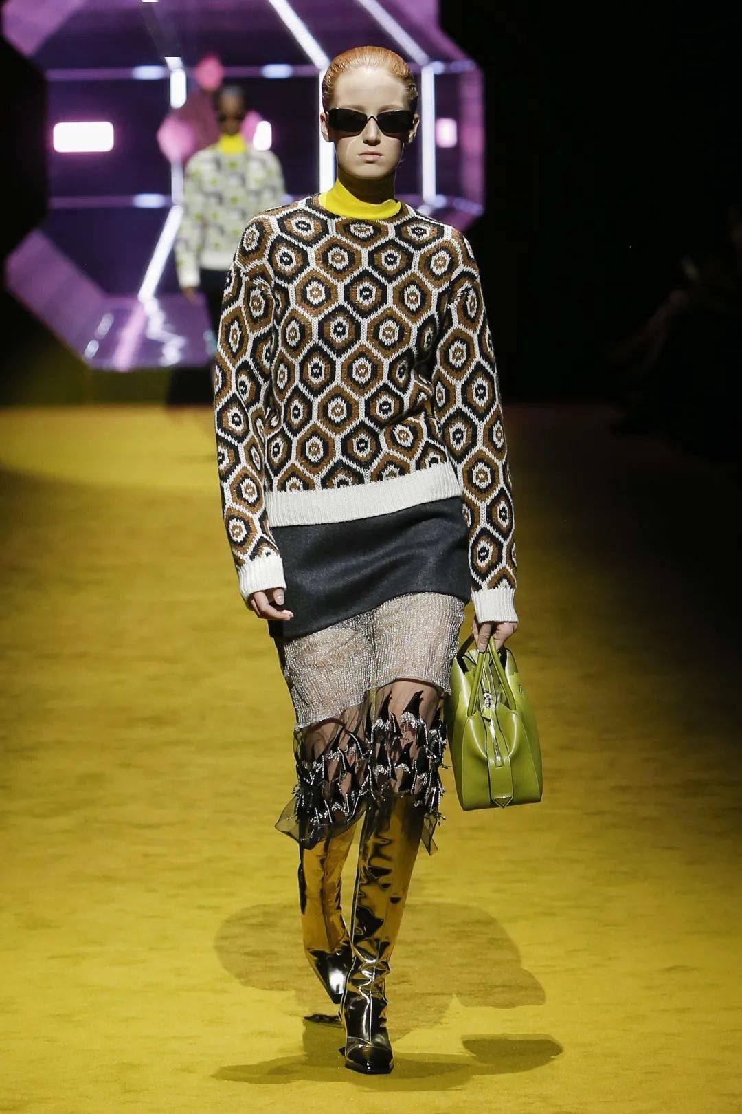 Simons PRADA带头回归极简,时尚圈又要开启新轮回了?