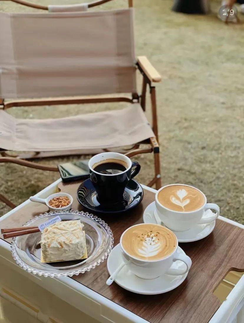 美好又惬意自带氛围感的度假风#草坪咖啡#一半味道,一半心情一杯咖啡
