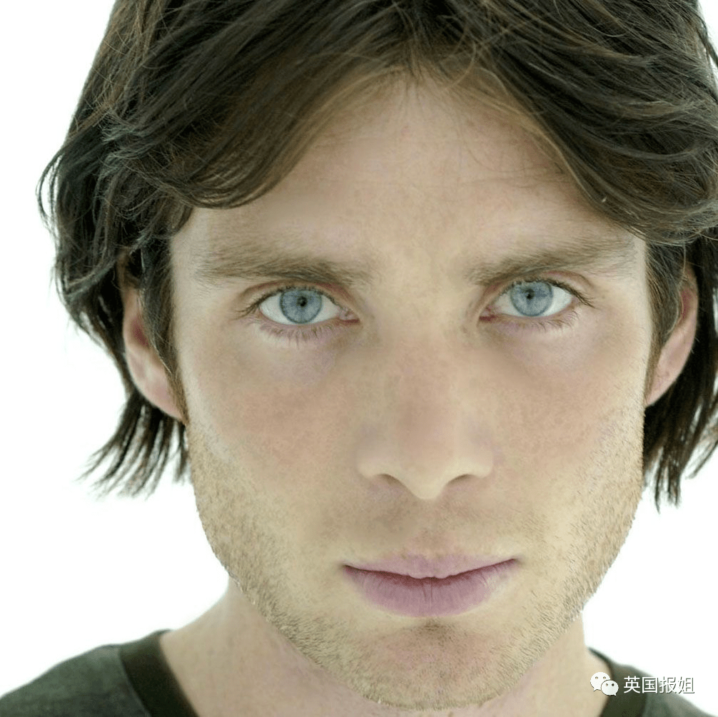 因为|“最美蓝眼睛”男神红遍全球!做演员男女通吃,硬汉也为他疯狂
