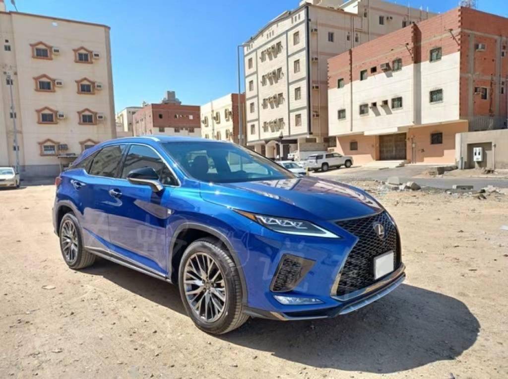 新款雷克萨斯rx350街头实拍造型更犀利新造型比x6还霸气