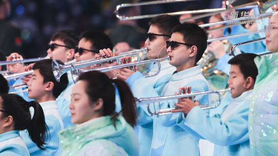 音视频|新华全媒+|在冬残奥会开幕式上，她见证盲童管乐团“最绚烂的绽放”