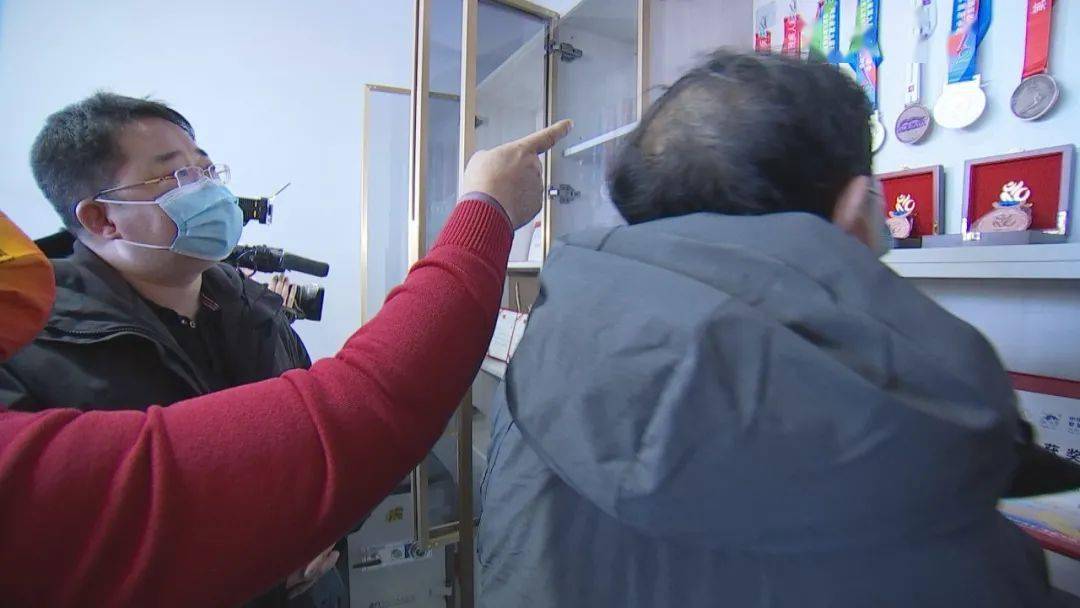 张家口副市长郭新耀慰问看望冬残奥会冠军郭雨洁家人