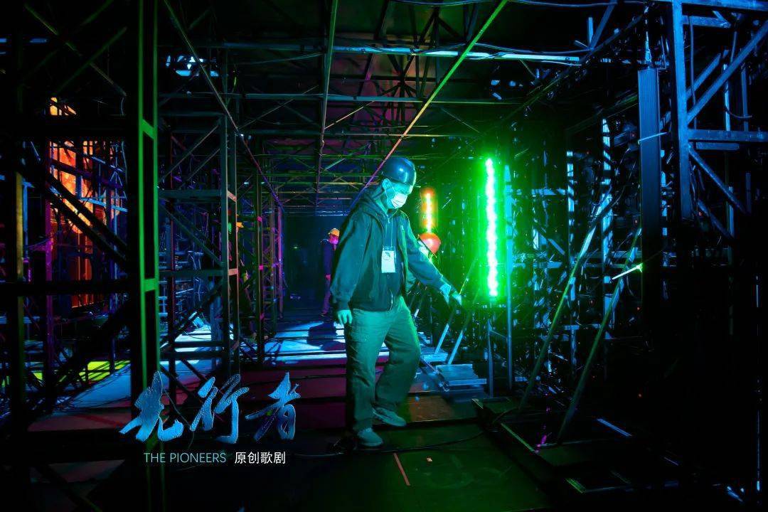 装台花絮 | 舞台华丽变身!揭秘原创歌剧的台前幕后