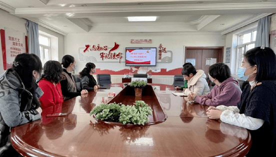 致最美的你们香山道中学庆祝三八国际妇女节