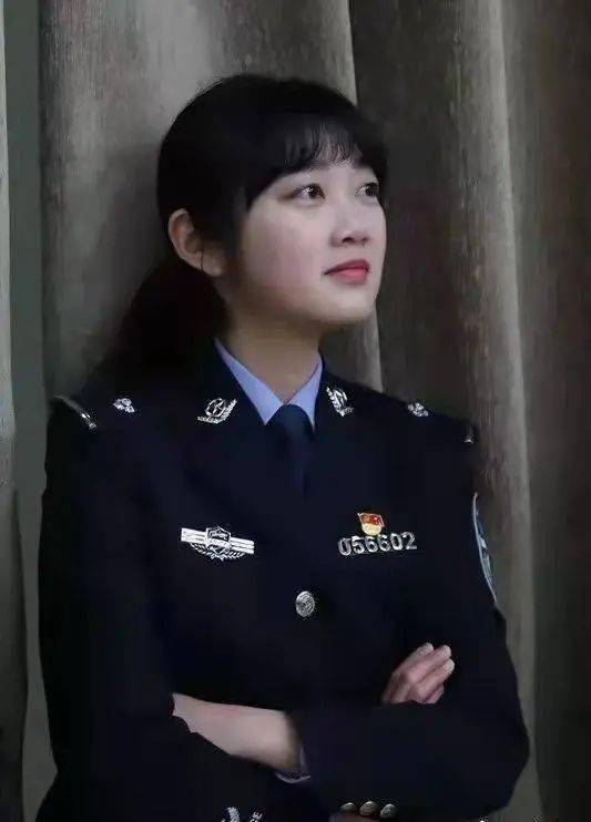 【致敬了不起的她】宜昌:速来围观"斜杠"警花~_生活_工作_摄影