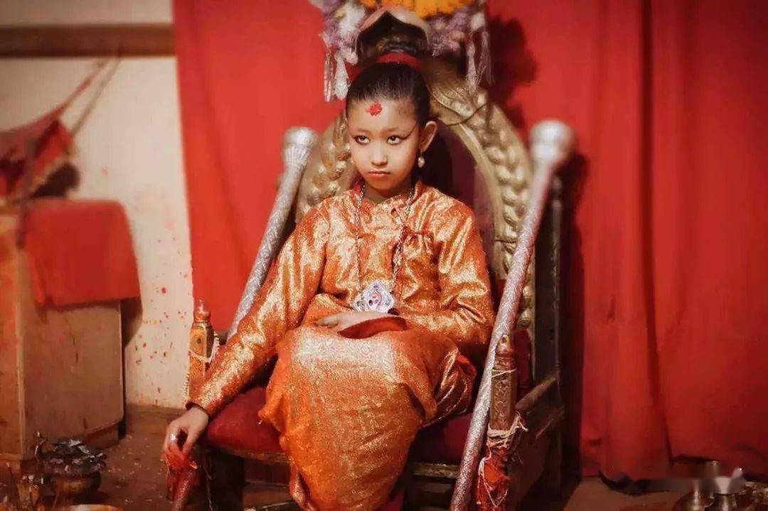 我是「活女神」,被夺走凡人幸福的神_库玛丽_尼泊尔_帕坦