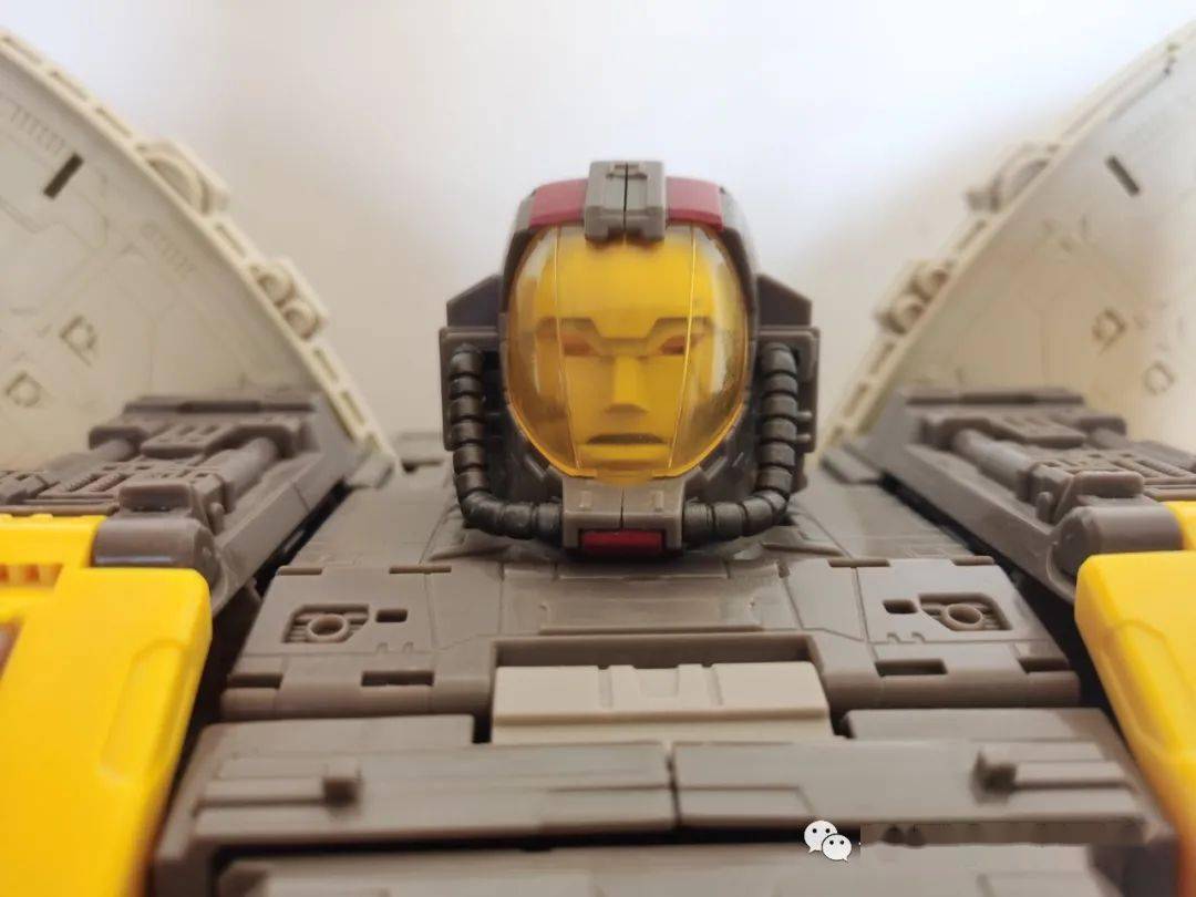 【评玩具】子小天:x中尉测评《变形金刚 围城泰坦级大力金刚 巨大物